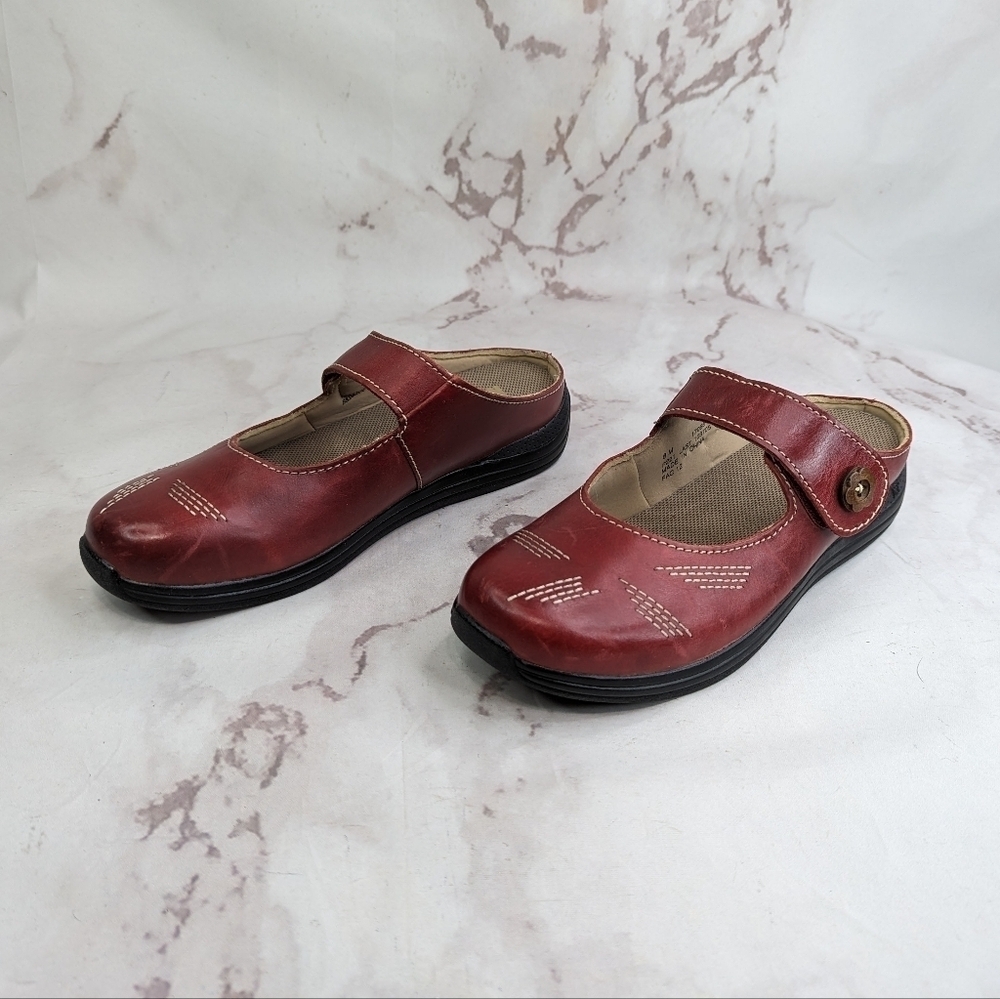 Drew Mary Jane Womens Size 38 US 8 Red Shoes Sandal Slip On Button Hook Shoes - Picture 2 of 11